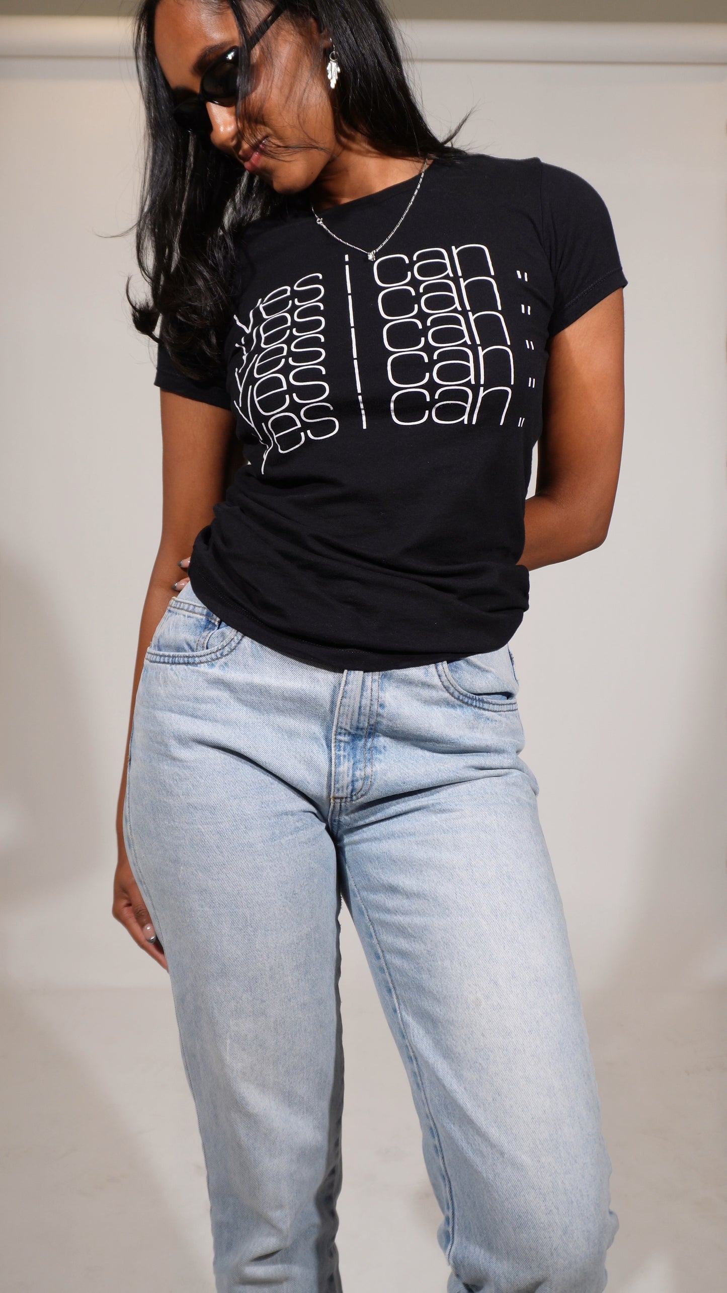 girlfriend tee (v1)